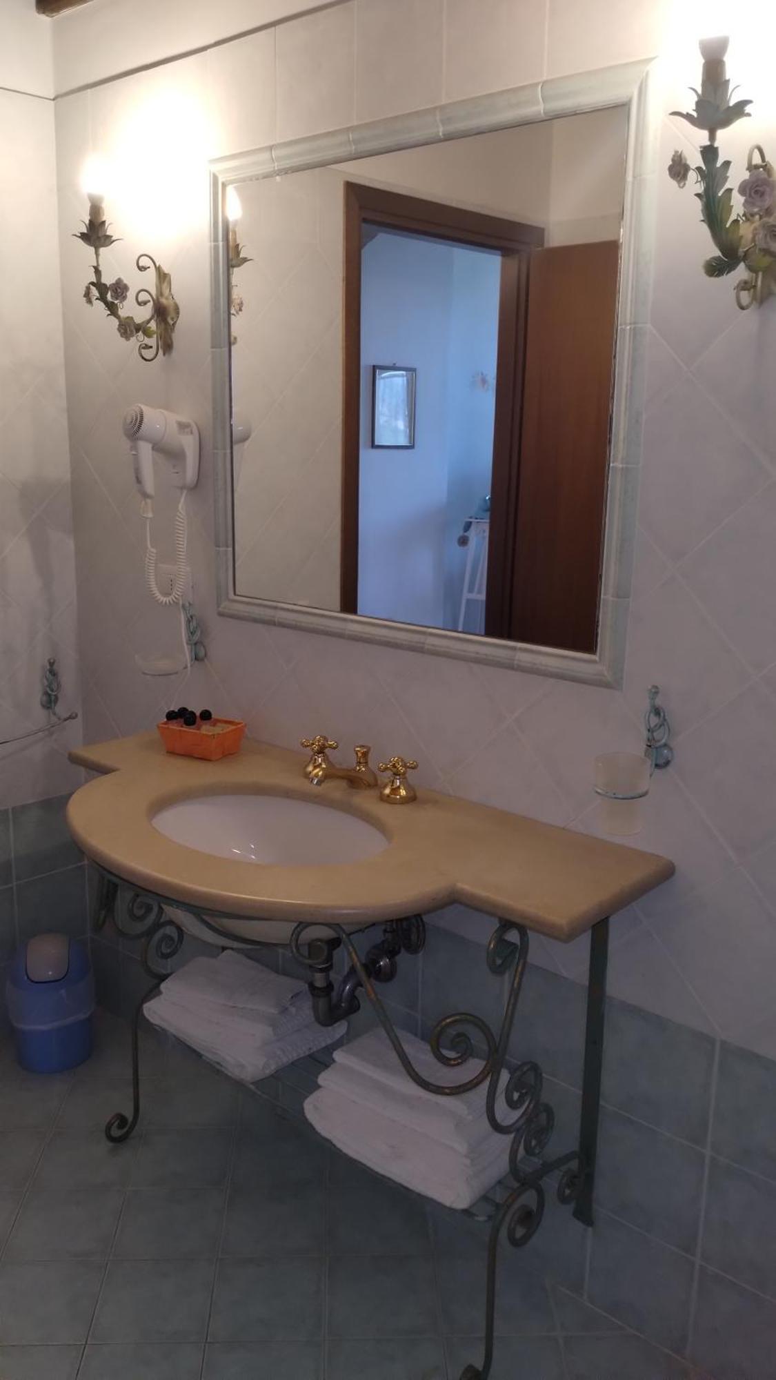 Podere Tre Cipressi Aparthotel Campiglia Marittima Εξωτερικό φωτογραφία